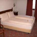 ホテル チロル アルペンホフ 3*