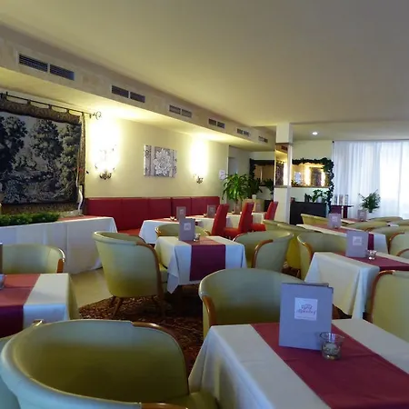 Szálloda Hotel Tyrol-Alpenhof