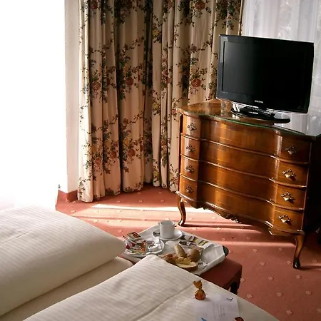 Hotel Tyrol-Alpenhof Szálloda 3*