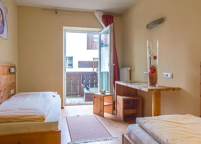 提洛尔-阿平霍夫酒店