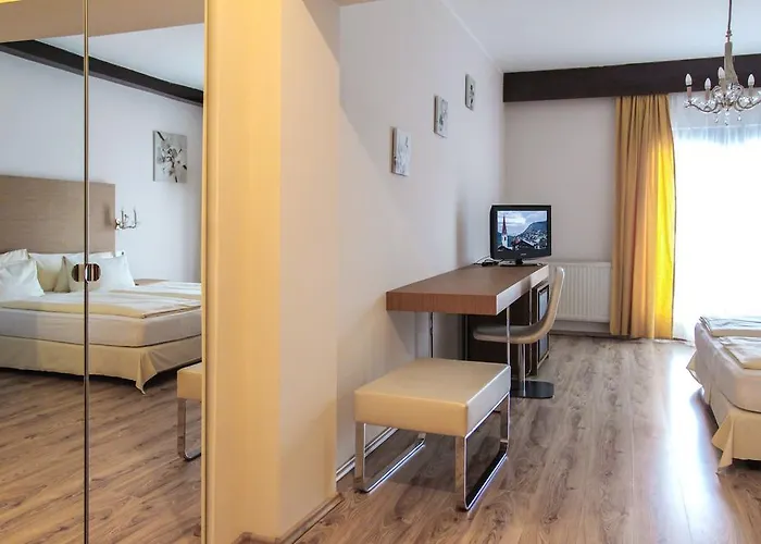 ホテル チロル アルペンホフ ホテル 3*