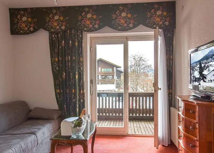 ホテル チロル アルペンホフ 3* ゼーフェルト・イン・チロル