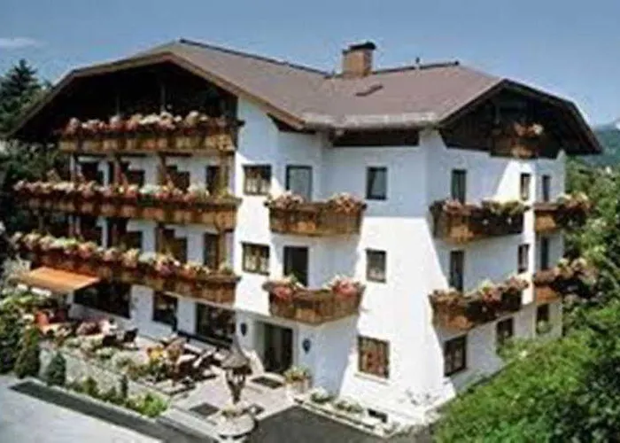 Hotel Tyrol-Alpenhof 3*