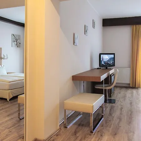 Hotel Tyrol-Alpenhof Отель 3*