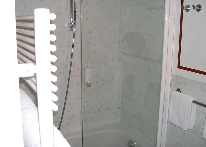 فندق تيرول - ألبينهوف 3*